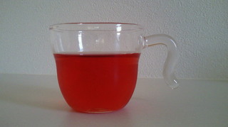 赤いハーブティー.jpg